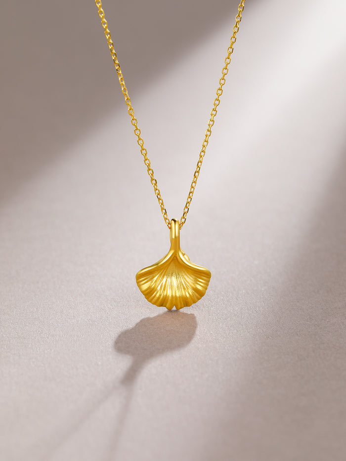 24K Gold Pendant Ginkgo leaf 0.2-0.26g A048975