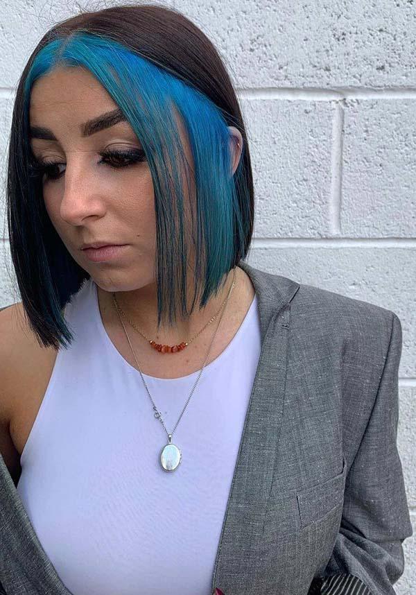 Crazy Color Capri Blue - Detail View