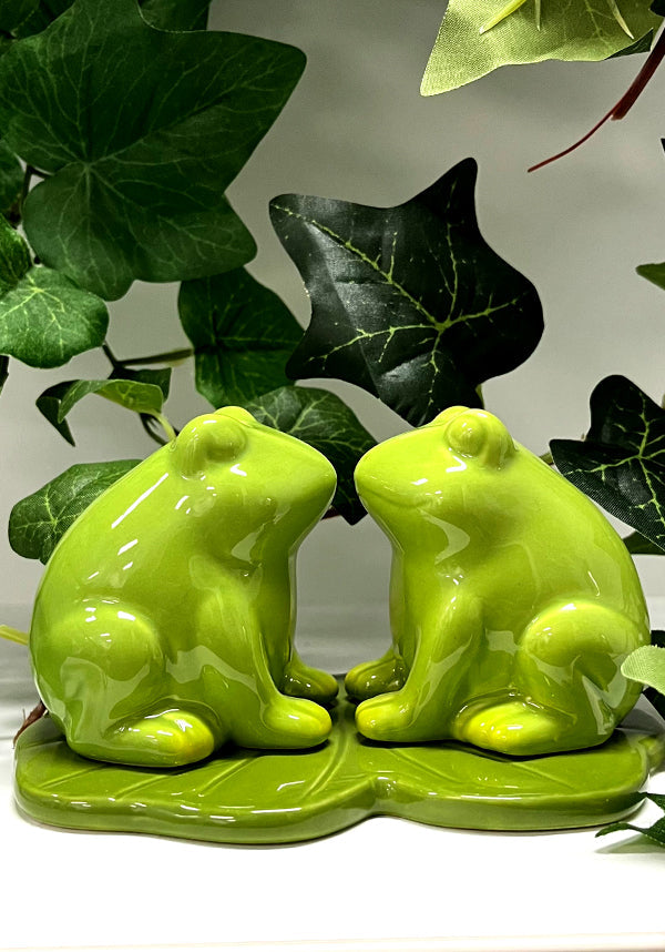 Luna Frog | SALT & PEPPER SHAKERS