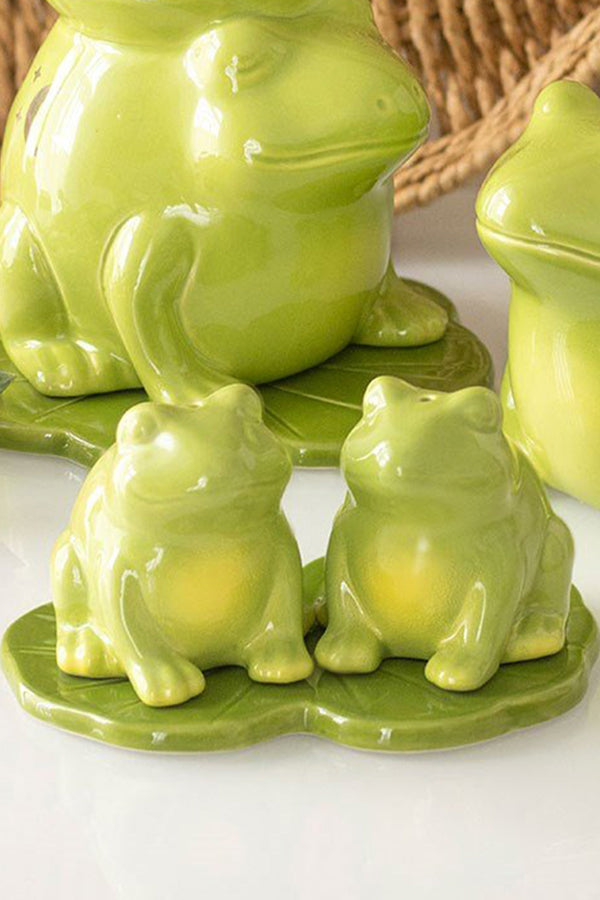 Luna Frog | SALT & PEPPER SHAKERS