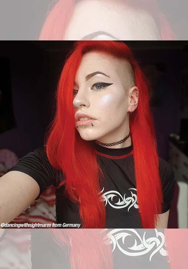 MANIC PANIC Pillarbox Red | AMPLIFIED COLOUR - Detail 2