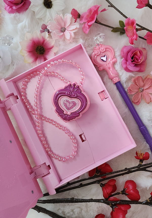 Miscellaneous Princess Magical Book - Close Up