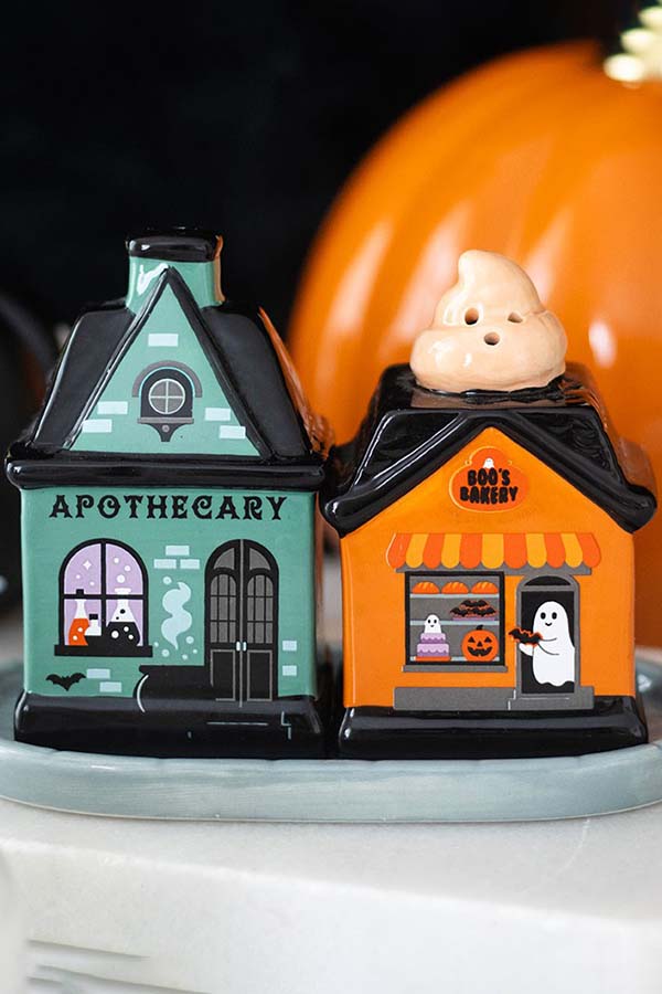 Spooky Street Salt | SALT AND PEPPER SET