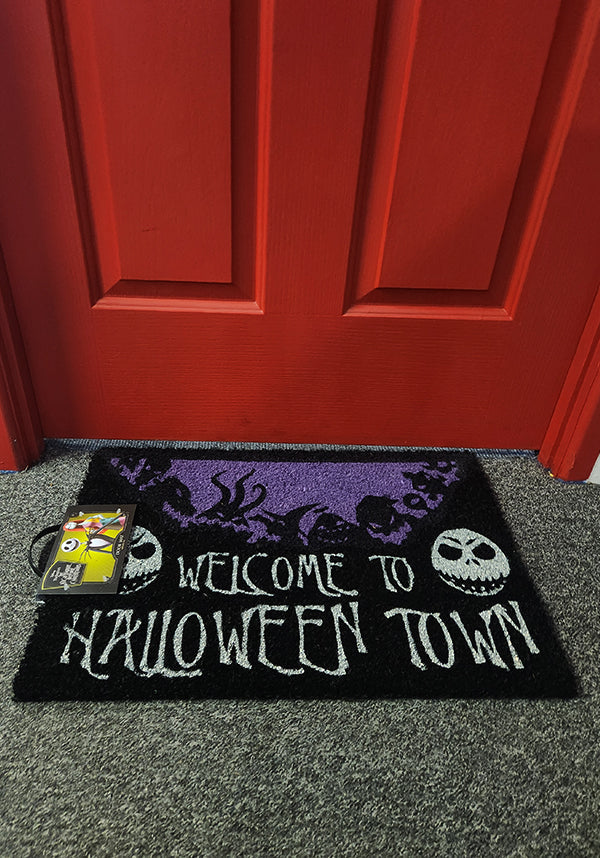 The Nightmare Before Christmas TNBC: Halloween Town - Front View