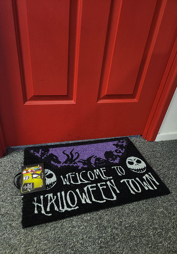 The Nightmare Before Christmas TNBC: Halloween Town - Back View